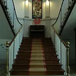 Chateau De Briancon, The Originals Relais 호텔 3*