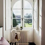 Отель Chateau De Briancon