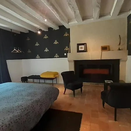 Hotel Chateau De Briancon, The Originals Relais Baune