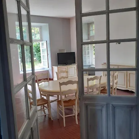 布里昂松城堡住宿加早餐旅馆 3* Baune