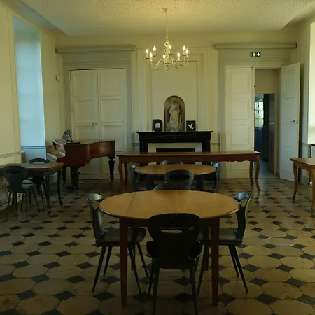 Chateau De Briancon, The Originals Relais Baune