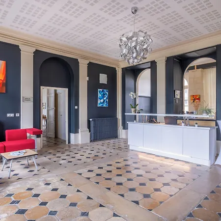 Chateau De Briancon, The Originals Relais Baune