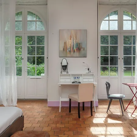 Hotell Chateau De Briancon, The Originals Relais Baune