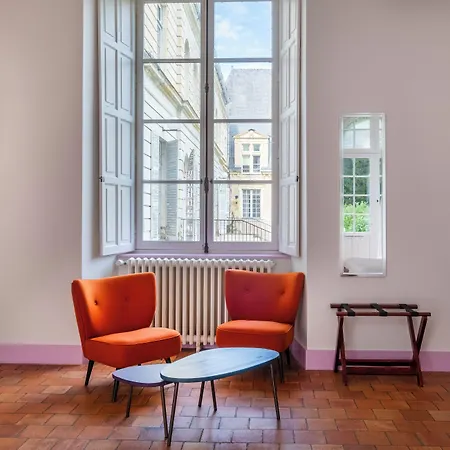 Chateau De Briancon Hotel 3*