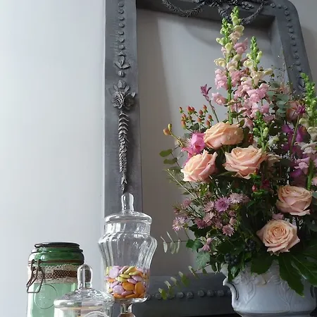 호텔 Chateau De Briancon, The Originals Relais