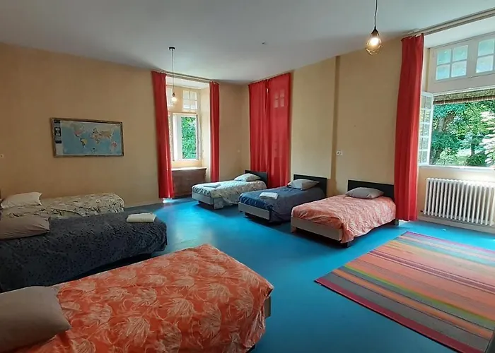 Hotell Chateau De Briancon, The Originals Relais 3*