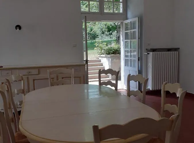 Chateau De Briancon, The Originals Relais Hotell