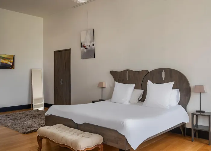 Chateau De Briancon, The Originals Relais Hotell Baune