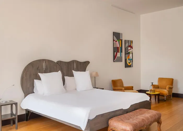 Chateau De Briancon 3* Baune