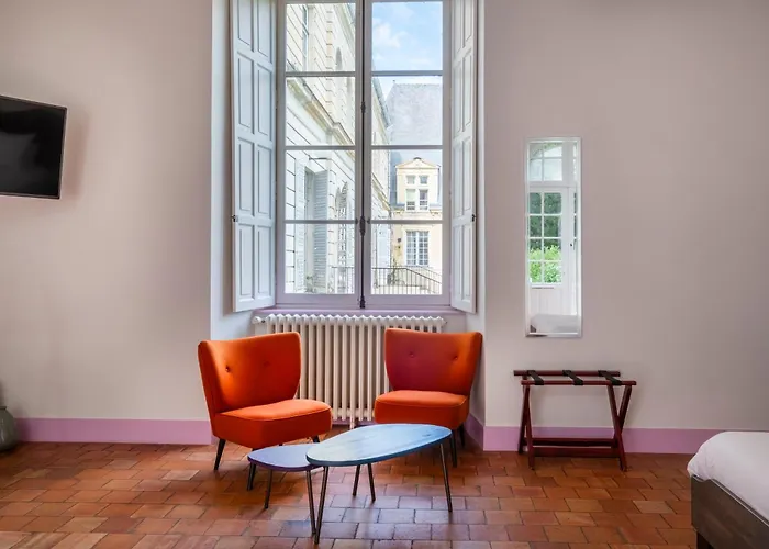 Hotell Chateau De Briancon, The Originals Relais 3*