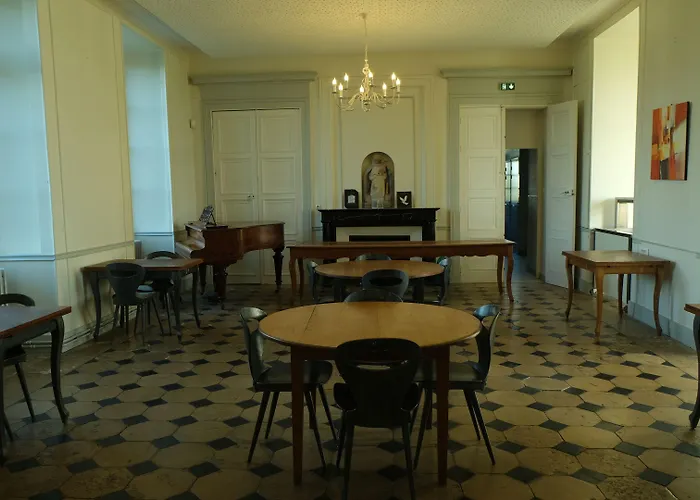 Chateau De Briancon, The Originals Relais Baune