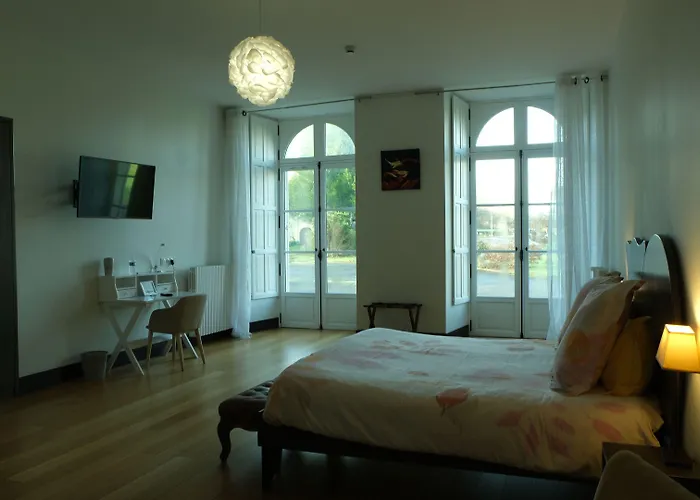 Chateau De Briancon, The Originals Relais Baune