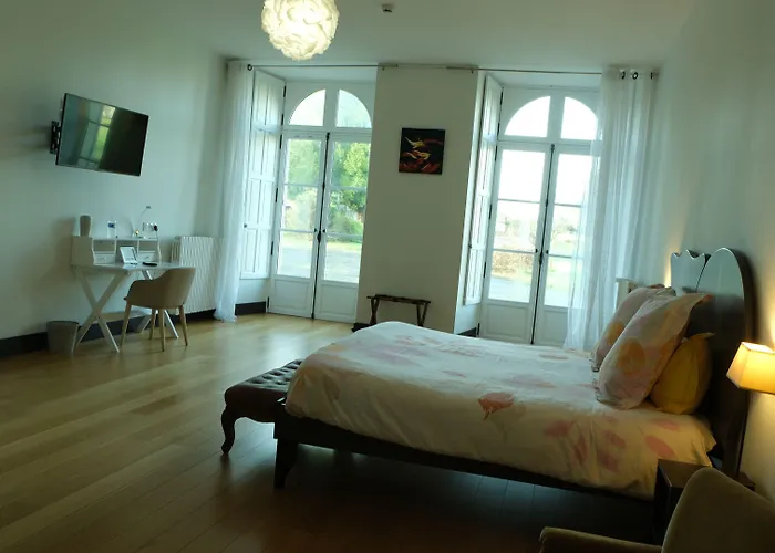 Chateau De Briancon, The Originals Relais 3*