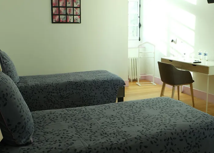 Hotell Chateau De Briancon, The Originals Relais