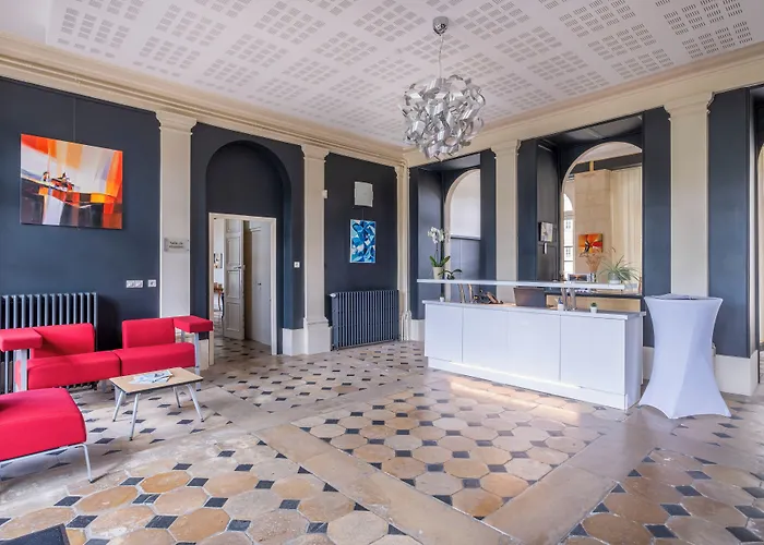 Chateau De Briancon, The Originals Relais Baune