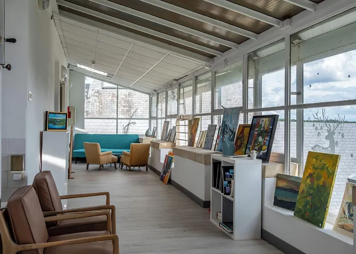 Chateau De Briancon, The Originals Relais Hotell Baune