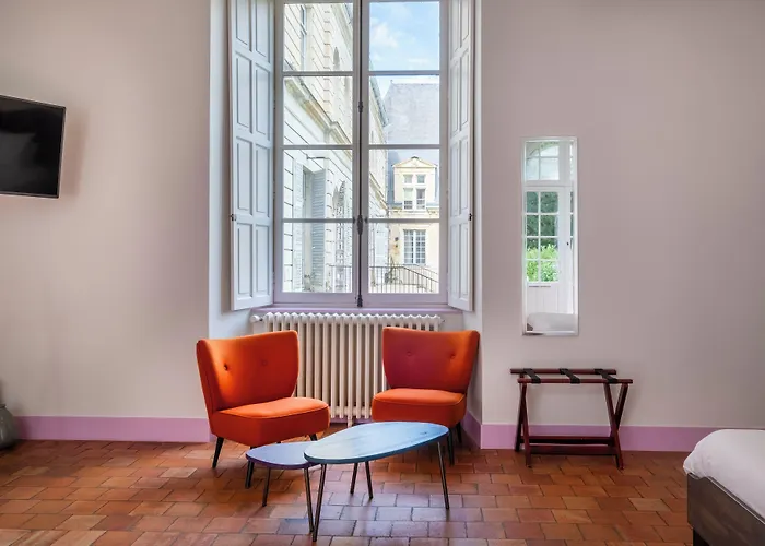 Chateau De Briancon, The Originals Relais Hotel 3*